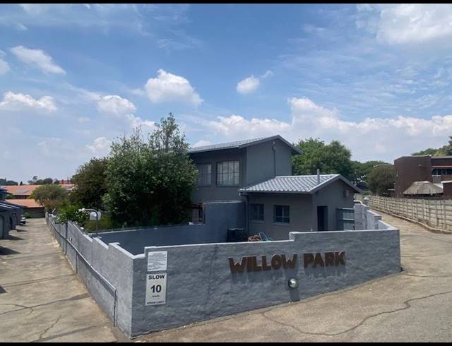 3 BEDROOM PROPERTY TO RENT IN NORTHCLIFF